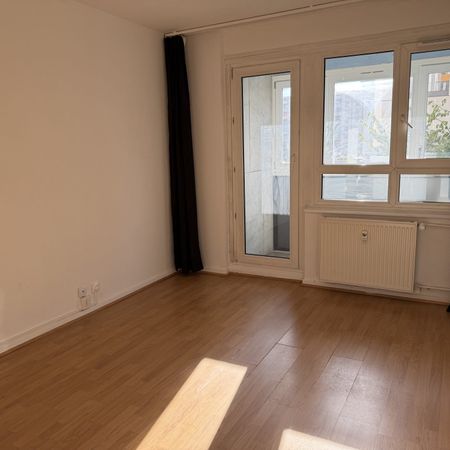 Studio lumineux avec loggia – Esplanade / rue de Rome - Photo 4