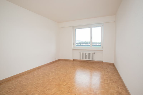 Helle 3.5 Zimmerwohnung im 12. OG - Foto 1
