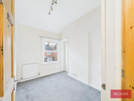 2 bedroom semi-detached house to rent - Photo 3