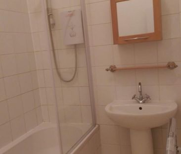 1 bedroom Flat To Let - Photo 5