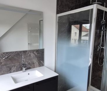 Location Maison 4 pièces 79m² COURRIERES 62710 - Photo 5