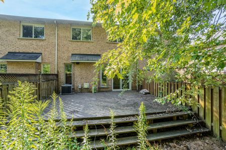 For Lease - 5135 Falconcrest Drive, Burlington, Ontario - Photo 5