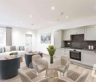 Tees Drive, Noak Hill, RM3 - Photo 2