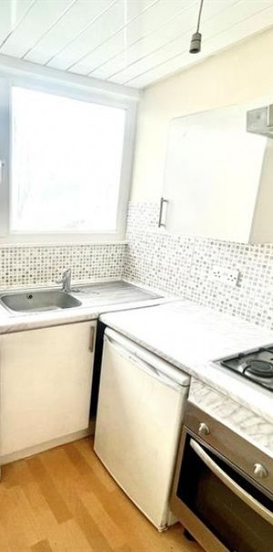 2 Bedroom Apartment To Let - Photo 1