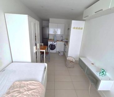 Studio to rent - Photo 3