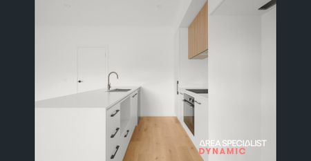 Stylish Four-Bedroom Abode Overlooking Parklands & Creeks! - Photo 5