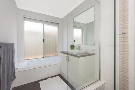 Level up in South Yunderup - Photo 2