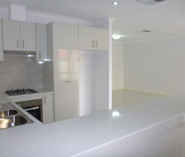 Modern Balga Villa Living - Photo 4