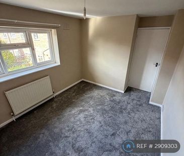 2 bedroom semi-detached house to rent - Photo 3