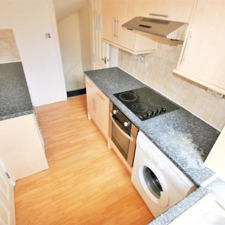 5 Bed Terraced House, Royal Park Terrace, LS6 - Photo 4