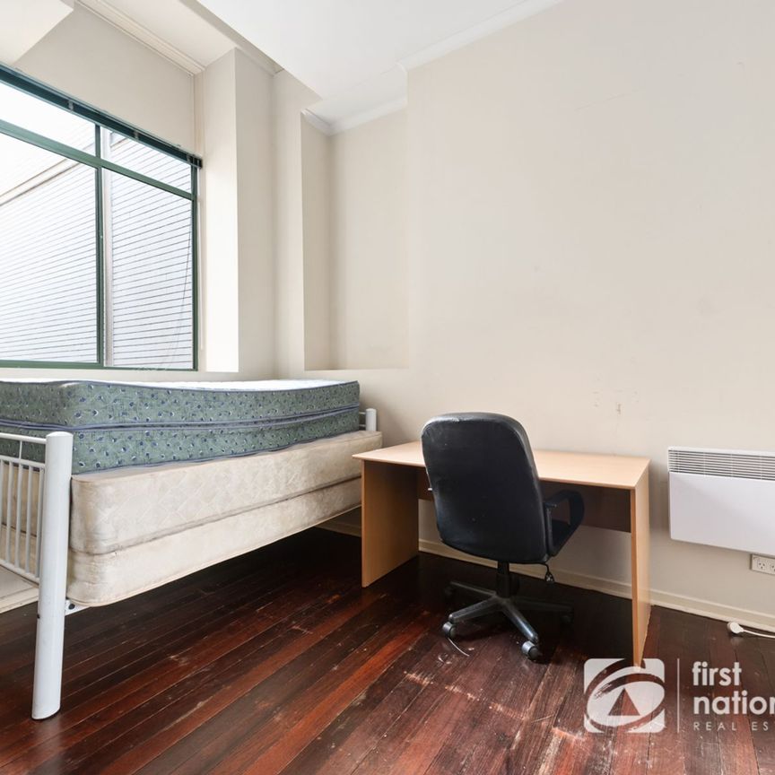 FULLY FURNISHED 1 BEDROOM APARTMENT AT CITY CENTRAL! - Photo 1