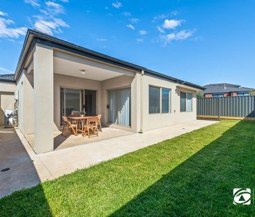 44 Annapurna Crescent, 3029, Truganina Vic - Photo 1