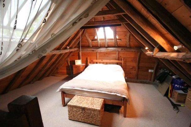 Rose Farm Barn, Gazing Lane, West Wellow, Romsey, Hampshire, SO51 - Photo 1