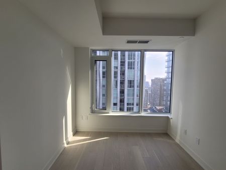 For Lease - 11 Yorkville Avenue Unit# 3606, Toronto, Ontario - Photo 4