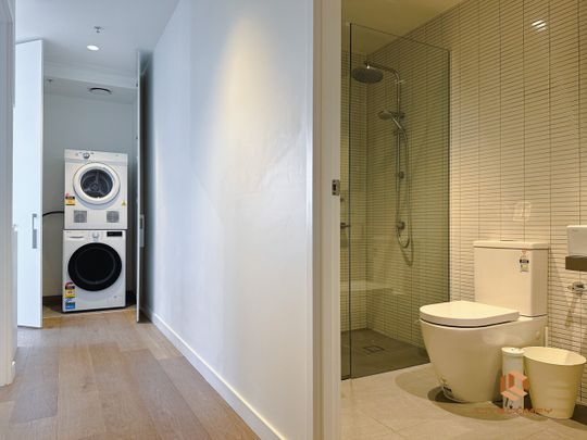 West Melbourne - Photo 1