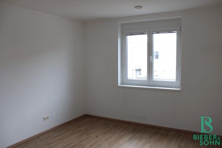 Moderne Familienwohnung mit Balkon - Foto 4
