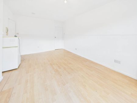 Price £795 pcm - Available Now - Unfurnished - Photo 4