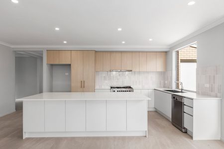 Thinking of selling? Contact our agent - Photo 4