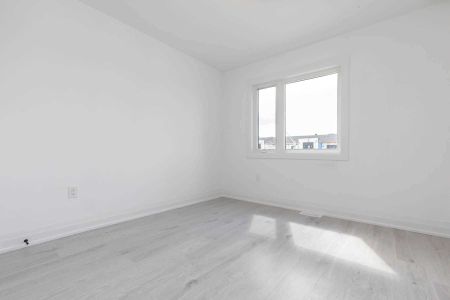 For Lease - 22 Haven Lane, Barrie, Ontario - Photo 4