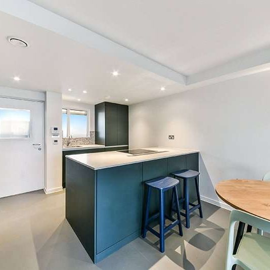 Brand new 1 bedroom 1 bathroom apartment to rent in this highly anticipated renovated development. - Photo 1