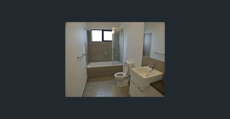 Spacious & Character Filled Family Home in Ashwood - Photo 3