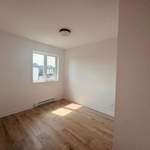 Logement 5 1/2 - Mars 2026 - Photo 2