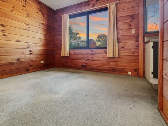 Private family home - Photo 1