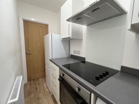 Dove Bank, Uttoxeter - Photo 5