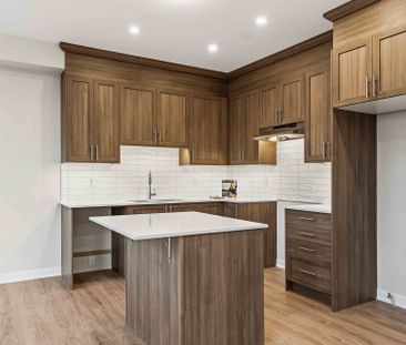 For Lease - 290 Les Emmerson Drive, Barrhaven, Ontario - Photo 5