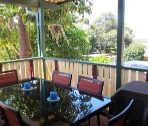 Charming Family Home in Escarpment Foothills - Photo 5