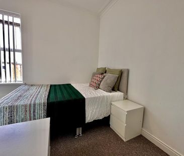 5 bedroom house share to rent - Photo 1