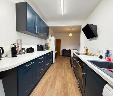 3 bedroom terraced house to rent - Photo 6