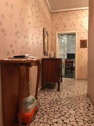 Singola in ampio appartamento in via Riva Reno - Foto 5