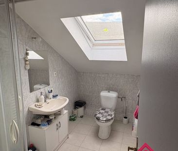 Loft mansardé de 45 m² au 2e étage - Forbach - Photo 4