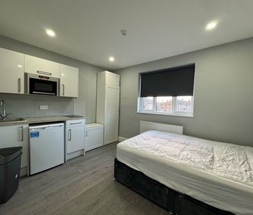 Studio Flat, Randlesdown Road, SE6 - Photo 3