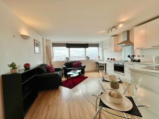 1 Bed Flat, Marco Island, NG1 - Photo 1