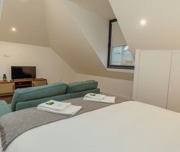 Rua da Constituição, Porto, Braga 4250-167 - Photo 5