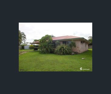 24 Avocado Court, Beaconsfield, Qld 4740 - Photo 2