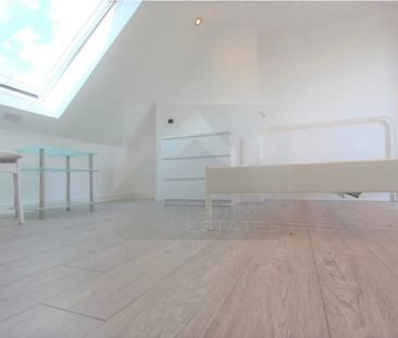 Room in a Shared House, Avery Gardens, IG2 - Photo 4