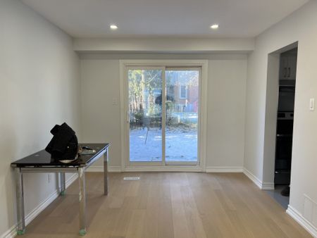 For Lease - 91 Campania Crescent, Toronto, Ontario - Photo 2