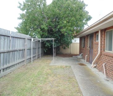 Good Space&comma; Handy Location - Photo 5