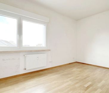 ERSTBEZUG NACH SANIERUNG - Lichtdurchflutete 3-Zimmer-Wohnung!!! - Photo 1