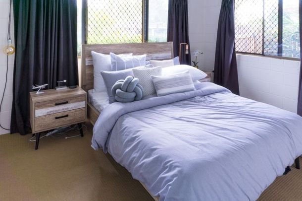 12 Begonia Court, Annandale - Photo 1