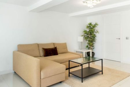 8 bedroom luxury Villa for rent in Marbella, Andalusia - Photo 5