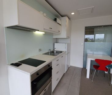 Aura Apartments - Photo 3