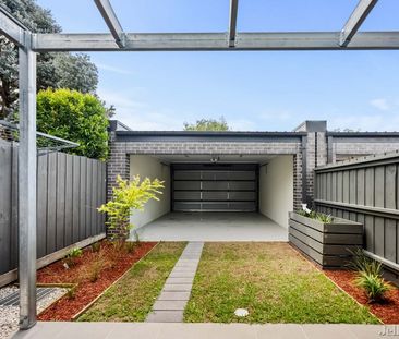 70B Beaconsfield Parade, Northcote - Photo 2