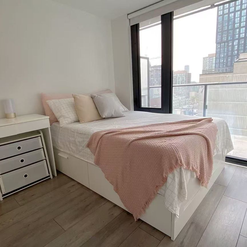 For Lease - 47 Mutual Street Unit# 902, Toronto, Ontario - Photo 1