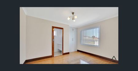 Charming Brick Family Home - Photo 4