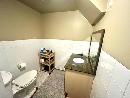 For Lease - 43 Plateau Crescent, Toronto, Ontario - Photo 2