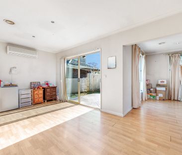 1/350 Haughton Road, Clayton - Photo 2